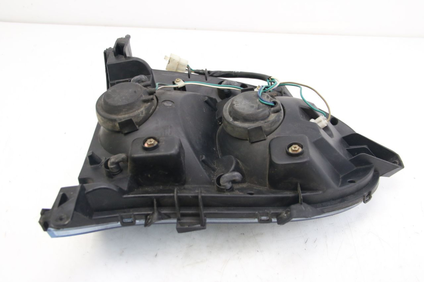 photo de FRONT HEADLIGHT ECCITY ARTELEC 670 1 (2013 - 2017) - Fixing points details