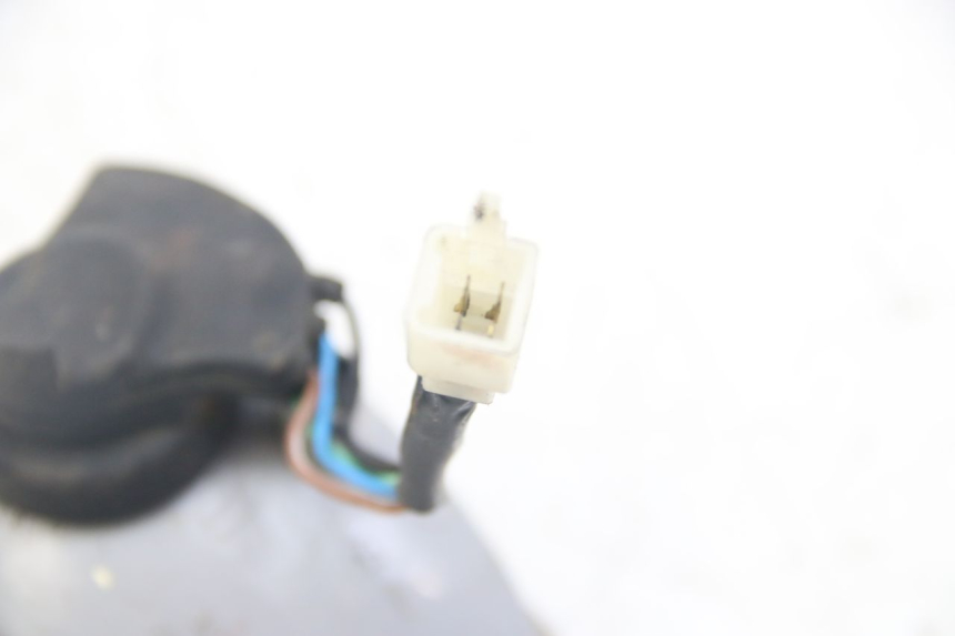 photo de FRONT HEADLIGHT PGO BIG MAX 50 (2001 - 2009) - Zoom on usage condition