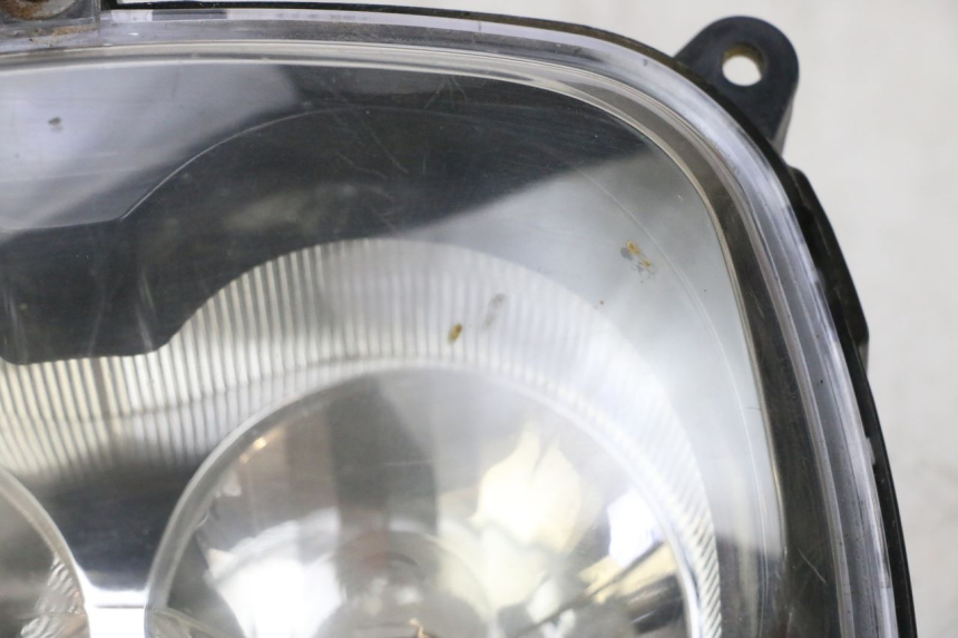 photo de FRONT HEADLIGHT MBK BOOSTER SPIRIT NAKED 50 (2004 - 2017) - Fixing points details