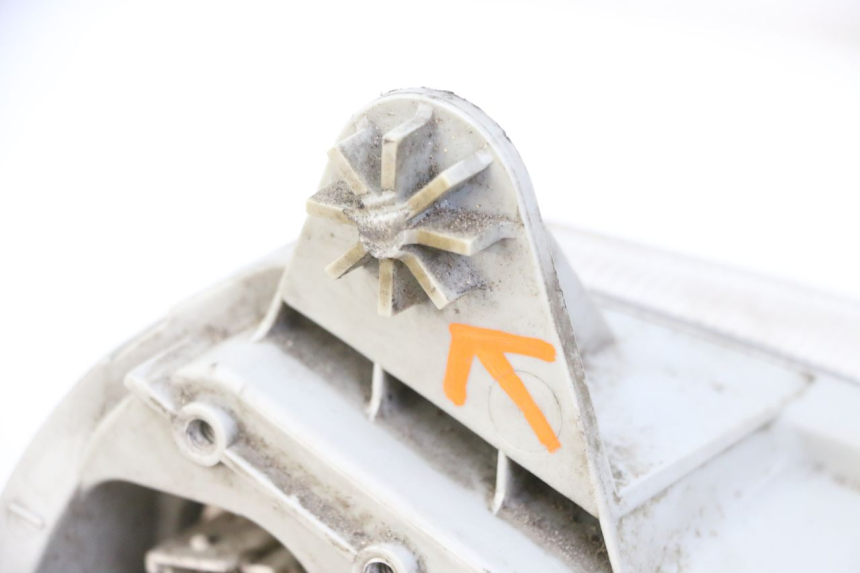 photo de FRONT HEADLIGHT SUZUKI BURGMAN 125 (2007 - 2014) - Additional view of the item