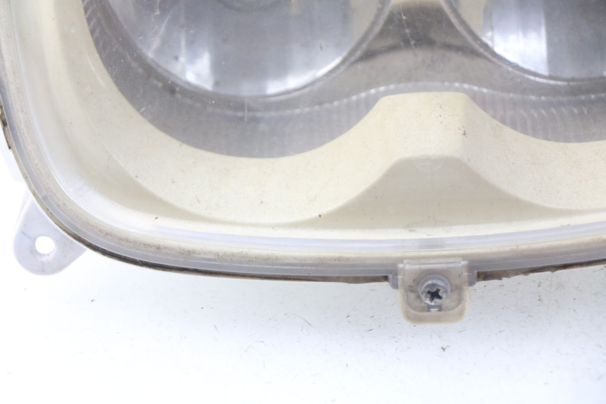 photo de FRONT HEADLIGHT YAMAHA BW'S 50 (2004 - 2017) - High-resolution close-up