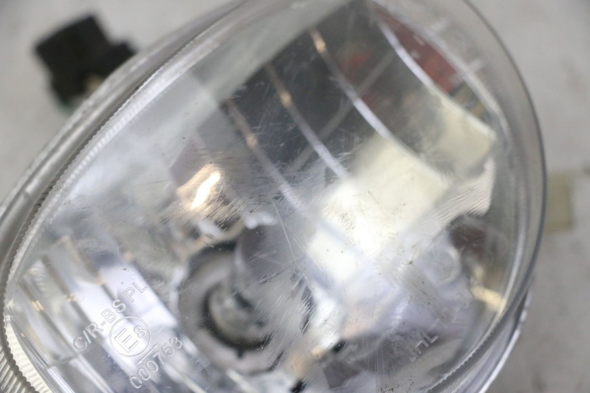 photo de HEADLIGHT DAELIM BESBI 125 (2007 - 2008) - Distinctive features