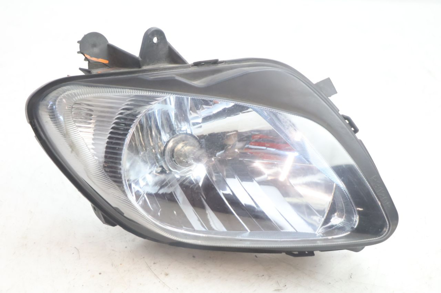 photo de RIGHT HEADLIGHT SUZUKI BURGMAN EXECUTIVE ABS 650 (2006 - 2012) - Main view