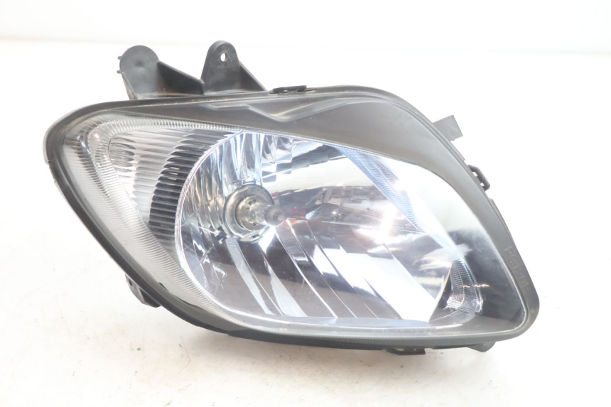 photo de RIGHT HEADLIGHT SUZUKI BURGMAN EXECUTIVE ABS 650 (2006 - 2012) - Main view