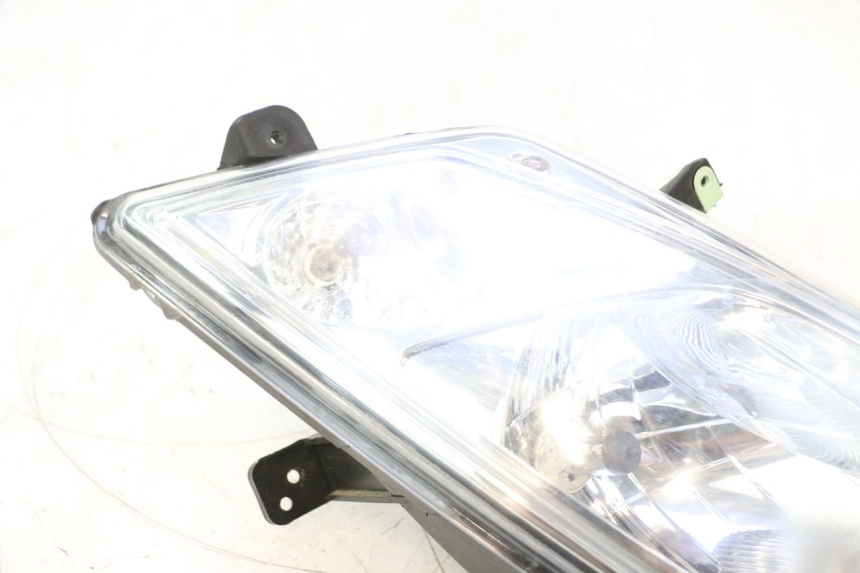 photo de RIGHT HEADLIGHT PEUGEOT CITYSTAR 2T 50 (2018 - 2021) - Component detail