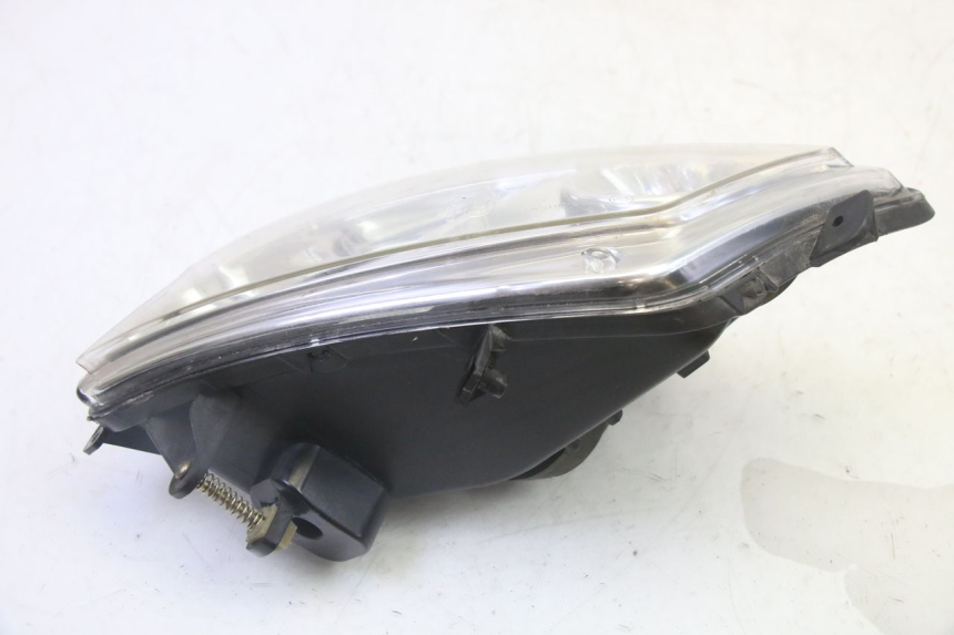 photo de RIGHT FRONT HEADLIGHT PEUGEOT CITYSTAR 50 (2013 - 2017) - Alternative perspective