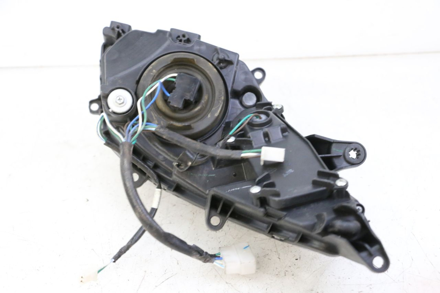 photo de RIGHT HEADLIGHT SYM JOYMAX 125 (2010 - 2017) - Checked used part