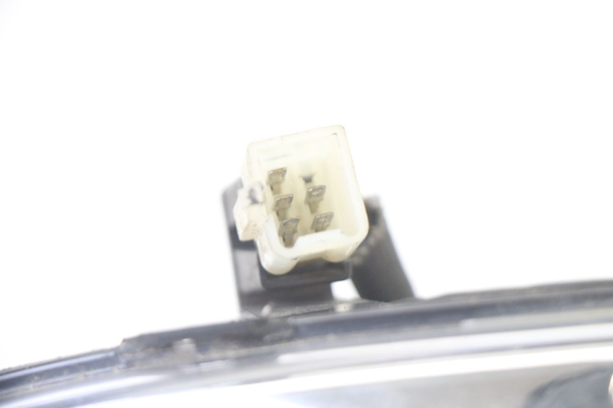 photo de RIGHT HEADLIGHT PEUGEOT SATELIS 125 (2013 - 2018) - Additional view of the item