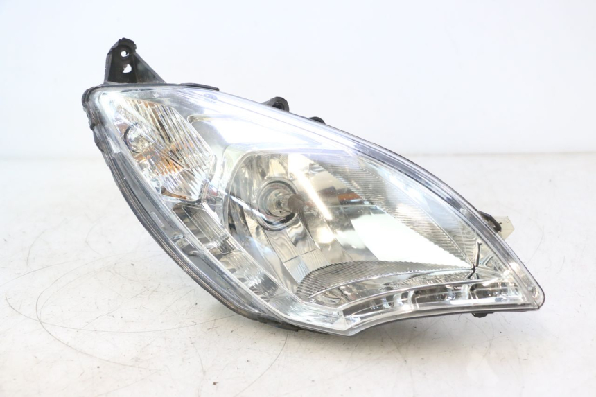 photo de RIGHT HEADLIGHT PEUGEOT SATELIS 125 (2013 - 2018) - Main view