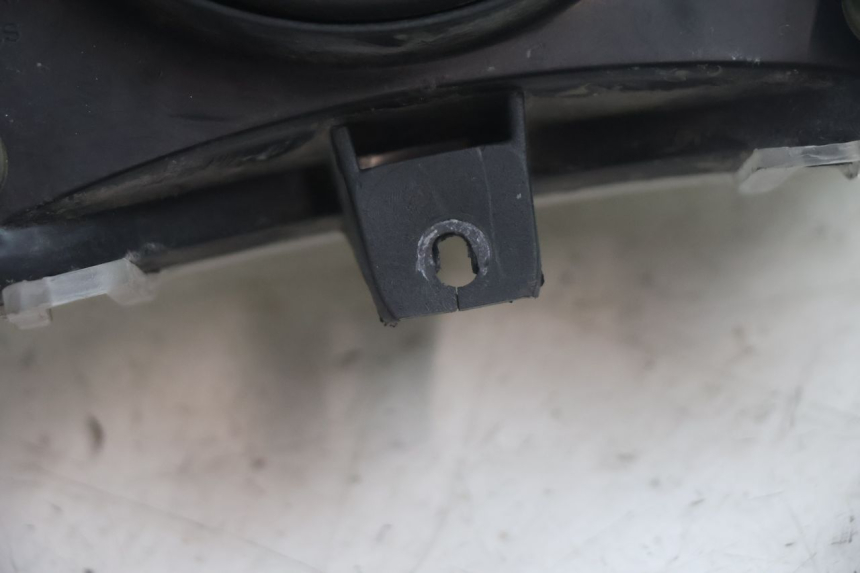 photo de HEADLIGHT CF MOTO E-CHARM 125 (2005 - 2008) - Fixing points details