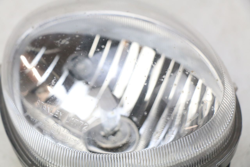 photo de HEADLIGHT YAMAHA D'ELIGHT DELIGHT 115 (2013 - 2017) - Zoom on usage condition