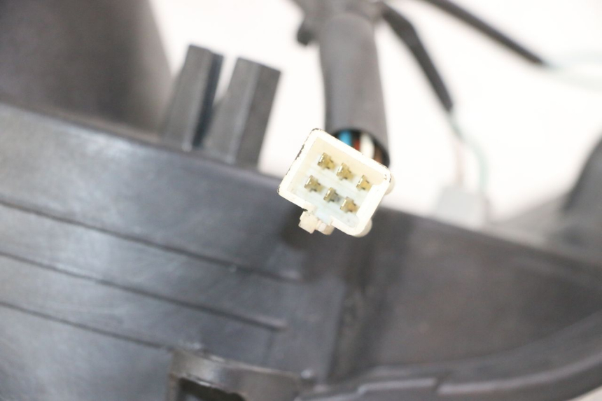 photo de HEADLIGHT PEUGEOT ELYSTAR 125 (2002 - 2007) - Component detail