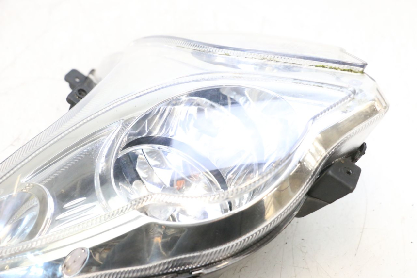 photo de HEADLIGHT KEEWAY F-ACT FACT EVO 50 (2020 - 2026) - Distinctive features