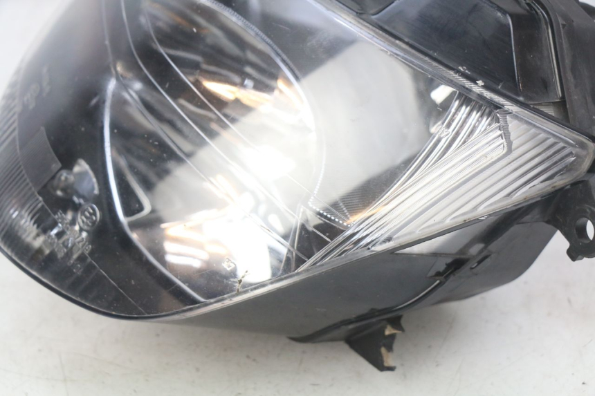 photo de FRONT HEADLIGHT HONDA FES PANTHEON 2T 125 (1998 - 2002) - Zoom on usage condition