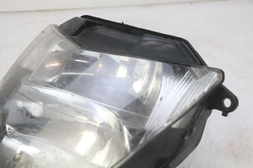 photo de FRONT HEADLIGHT HONDA FES PANTHEON 2T 125 (1998 - 2002) - Distinctive features
