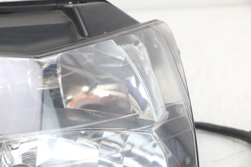 photo de FRONT HEADLIGHT HONDA FES PANTHEON 2T 125 (1998 - 2002) - Additional view of the item