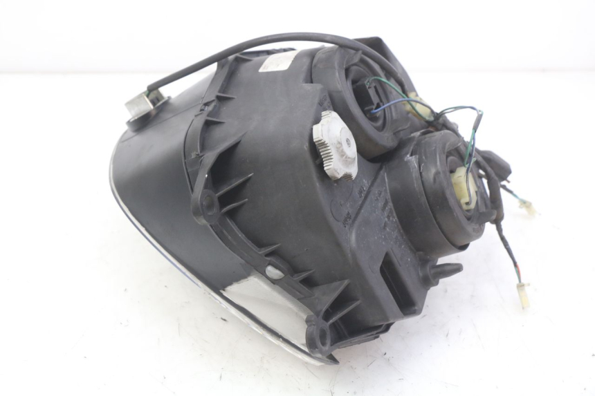 photo de FRONT HEADLIGHT HONDA FES PANTHEON 2T 125 (1998 - 2002) - Zoom on usage condition