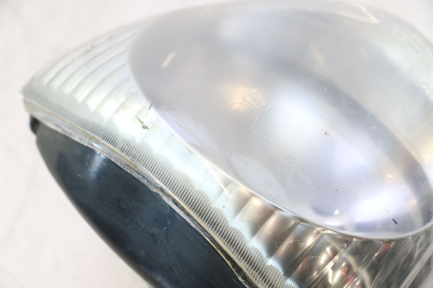 photo de FRONT HEADLIGHT PIAGGIO FLY 2T 50 (2004 - 2017) - Fixing points details