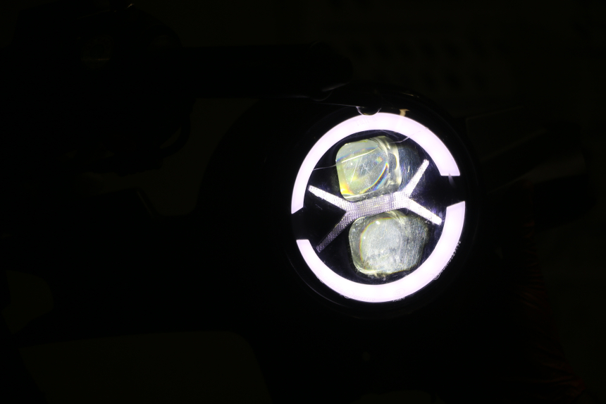 photo de FRONT HEADLIGHT VENESI FLY RETRO 4T 50 (2020 - 2025) - Alternative perspective