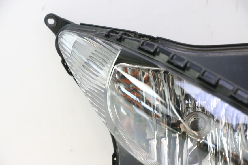 photo de HEADLIGHT YAMAHA FZ8 800 (2010 - 2016) - Component detail