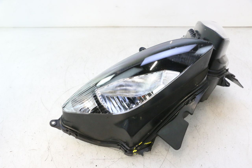 photo de HEADLIGHT YAMAHA FZ8 800 (2010 - 2016) - Surface and material condition