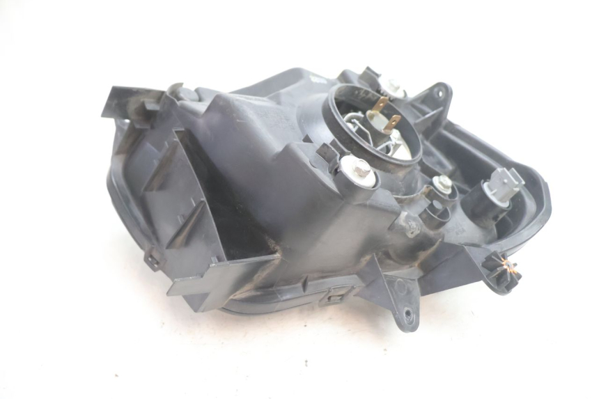 photo de LEFT HEADLIGHT SUZUKI BURGMAN EXECUTIVE ABS 650 (2006 - 2012) - Markings and original references