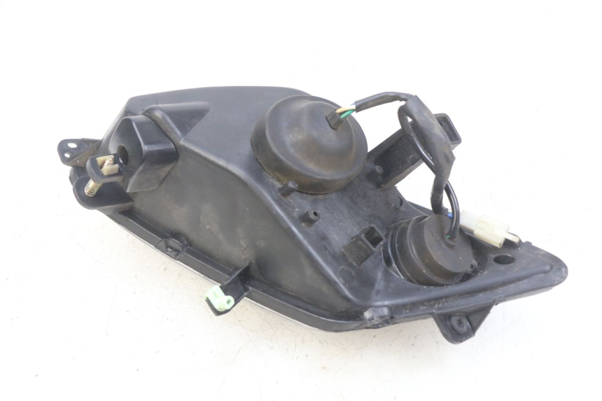 photo de LEFT FRONT HEADLIGHT PEUGEOT CITYSTAR 2T 50 (2018 - 2021) - Fixing points details