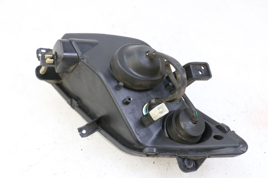 photo de LEFT FRONT HEADLIGHT PEUGEOT CITYSTAR 50 (2013 - 2017) - Fixing points details