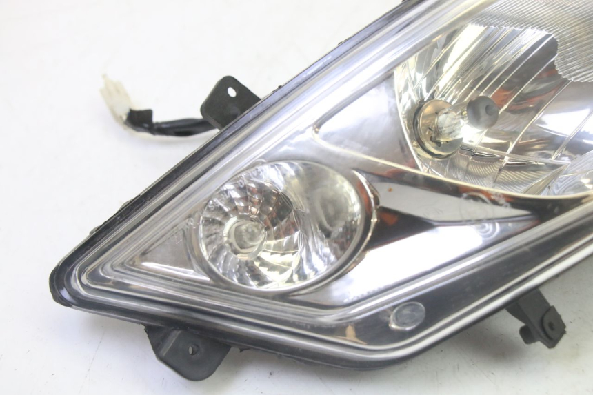 photo de LEFT FRONT HEADLIGHT PEUGEOT CITYSTAR 50 (2013 - 2017) - Component detail