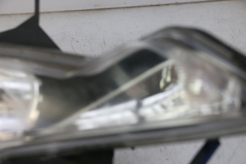 photo de LEFT FRONT HEADLIGHT KYMCO DINK STREET 125 (2009 - 2014) - Component zoom