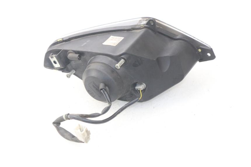 photo de LEFT FRONT HEADLIGHT GILERA NEXUS 125 (2009 - 2013) - Technical close-up