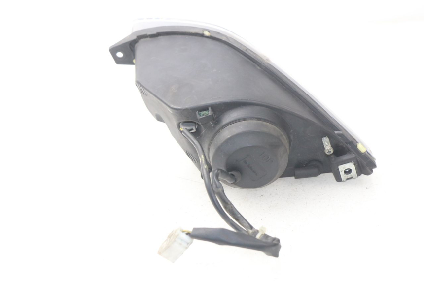 photo de LEFT FRONT HEADLIGHT GILERA NEXUS 125 (2009 - 2013) - Fixing points details