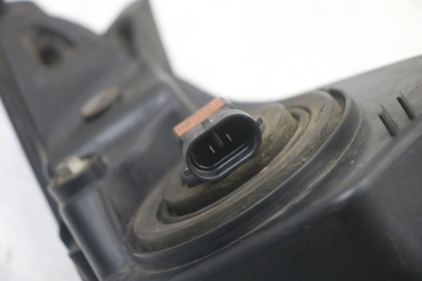 photo de LEFT HEADLIGHT PEUGEOT SPEEDFIGHT 3 LC 2T 50 (2009 - 2015) - Additional view of the item