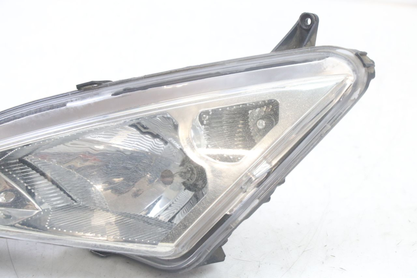 photo de LEFT HEADLIGHT PEUGEOT SPEEDFIGHT 3 LC 2T 50 (2009 - 2015) - Zoom on usage condition