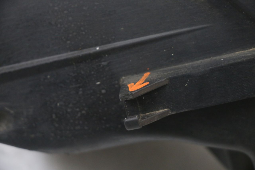 photo de LEFT HEADLIGHT PEUGEOT SPEEDFIGHT 3 LC 2T 50 (2009 - 2015) - Fixing points details