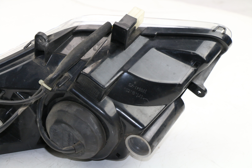 photo de LEFT HEADLIGHT PEUGEOT SATELIS COMPRESSOR K15 125 (2006 - 2009) - Component detail