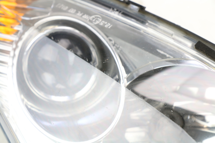 photo de LEFT HEADLIGHT PEUGEOT SATELIS COMPRESSOR K15 125 (2006 - 2009) - Main view