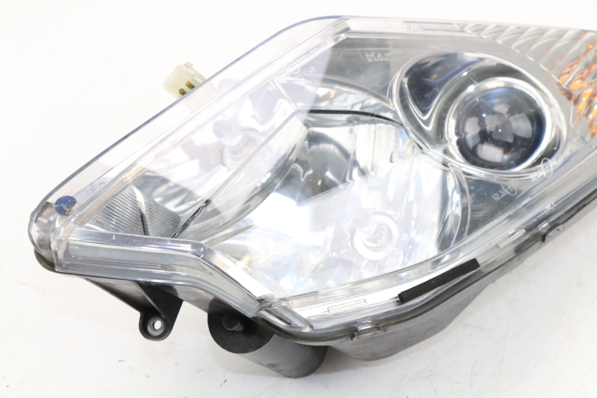 photo de LEFT HEADLIGHT PEUGEOT SATELIS COMPRESSOR K15 125 (2006 - 2009) - Main view