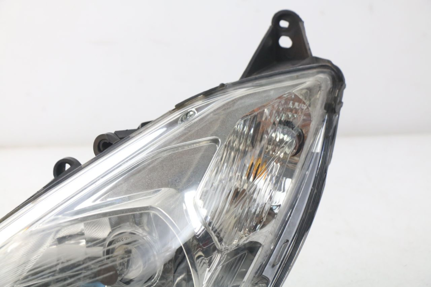 photo de LEFT HEADLIGHT PEUGEOT SATELIS 300 (2012 - 2015) - Additional view of the item