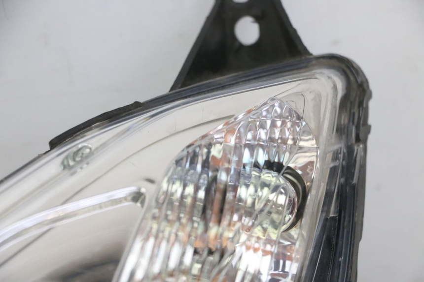 photo de LEFT HEADLIGHT PEUGEOT SATELIS 125 (2013 - 2018) - Checked used part