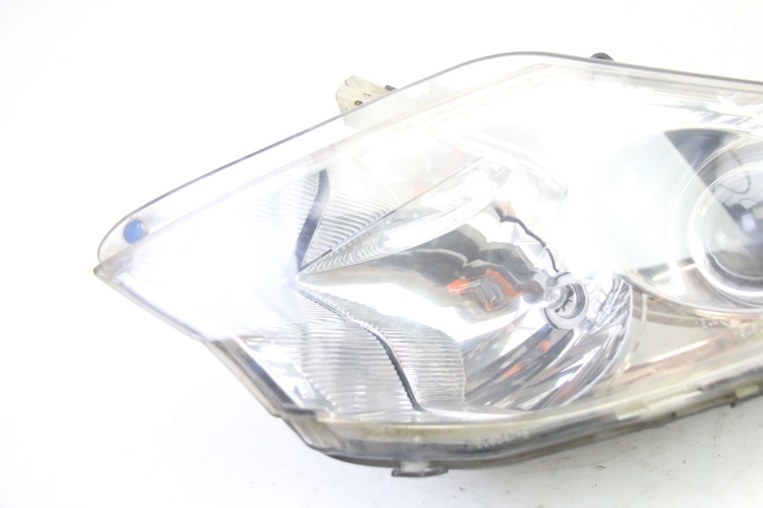 photo de LEFT HEADLIGHT PEUGEOT SATELIS 250 (2006 - 2012) - Component detail
