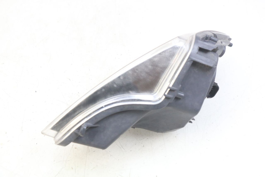 photo de LEFT FRONT HEADLIGHT PEUGEOT SPEEDFIGHT 3 AIR 50 (2009 - 2015) - Surface and material condition