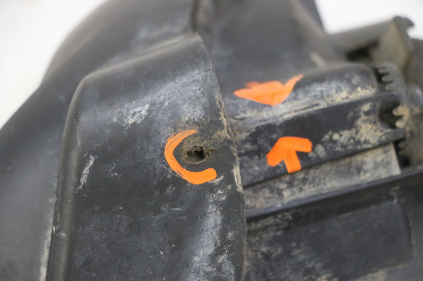 photo de LEFT HEADLIGHT YAMAHA YFM R RAPTOR 250 (2008 - 2014) - Surface and material condition