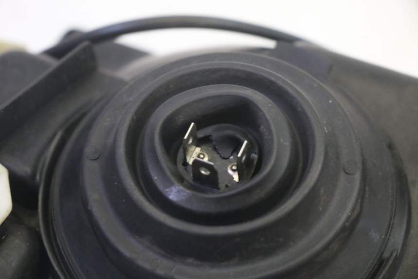 photo de HEADLIGHT KAWASAKI GPZ RX 1000 (1986 - 1988) - Checked used part