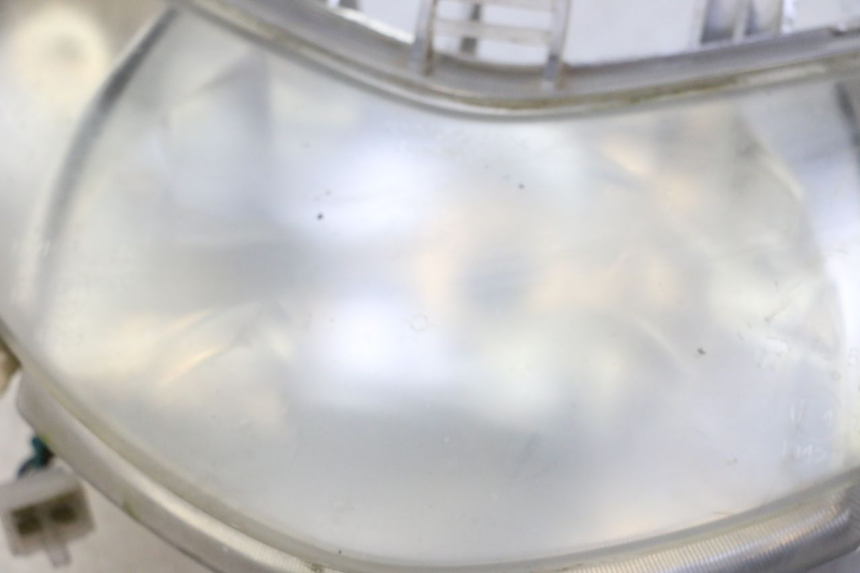 photo de HEADLIGHT KYMCO GRAND DINK 125 (2002 - 2007) - Alternative perspective