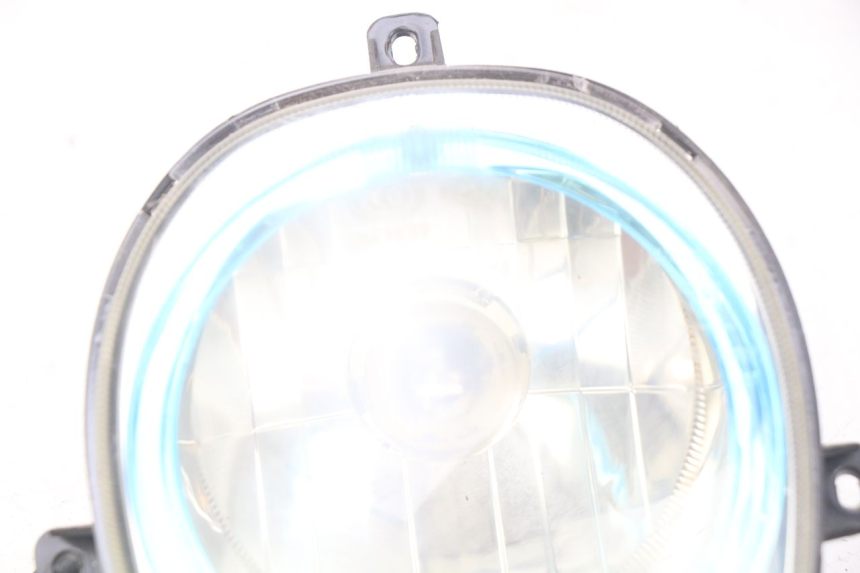 photo de FRONT HEADLIGHT EUROCKA GREEN 1 - Zoom on usage condition