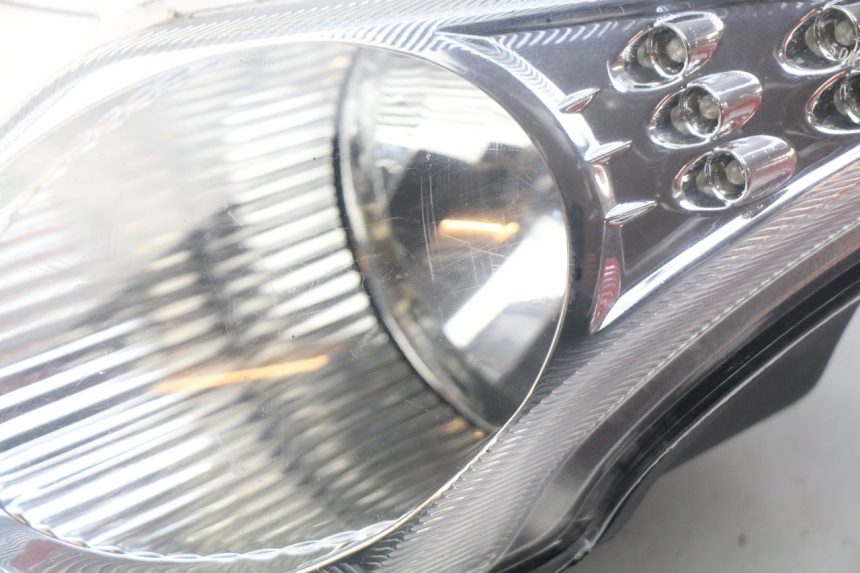 photo de FRONT HEADLIGHT TNT MOTOR GRIDO 2T 50 (2010 - 2019) - Zoom on usage condition