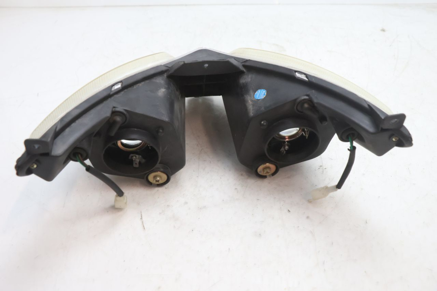 photo de FRONT HEADLIGHT TNT MOTOR GRIDO 2T 50 (2010 - 2019) - Alternative perspective