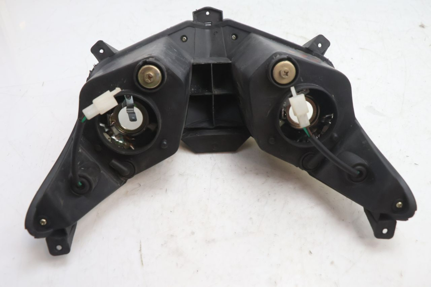 photo de FRONT HEADLIGHT TNT MOTOR GRIDO 2T 50 (2010 - 2019) - Fixing points details