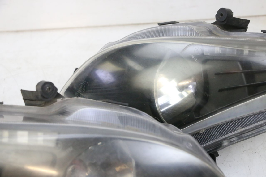 photo de HEADLIGHT JM MOTORS GTS 125 (2015 - 2019) - Supplementary product photo